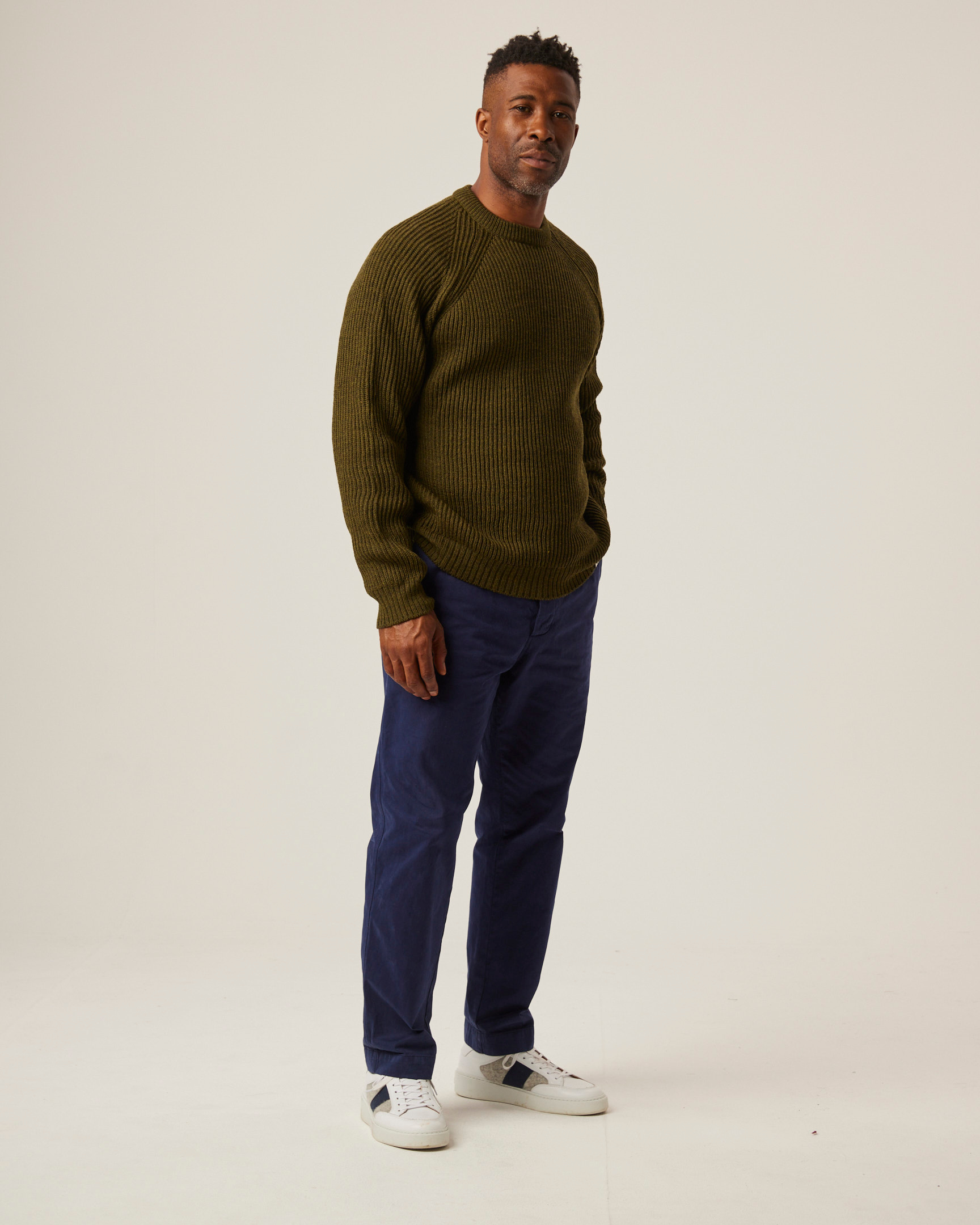 Image of model wearing Ford Crew. Model is 6ft, chest size 36in and wearing size Large